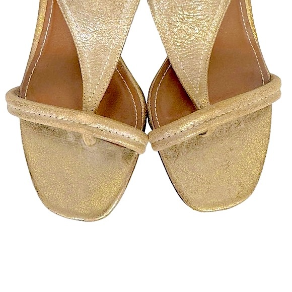 NWOT MONTI Donald Pliner Aged Gold Leather Kitten Heel Sandal